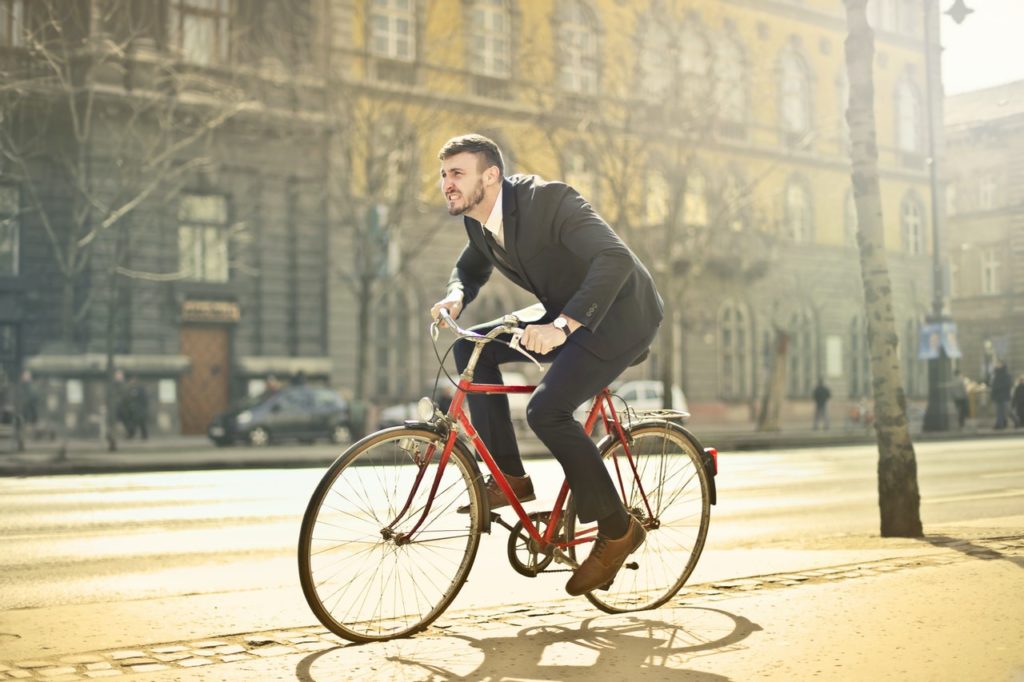 Radfahrer im Umgang mit der Wut